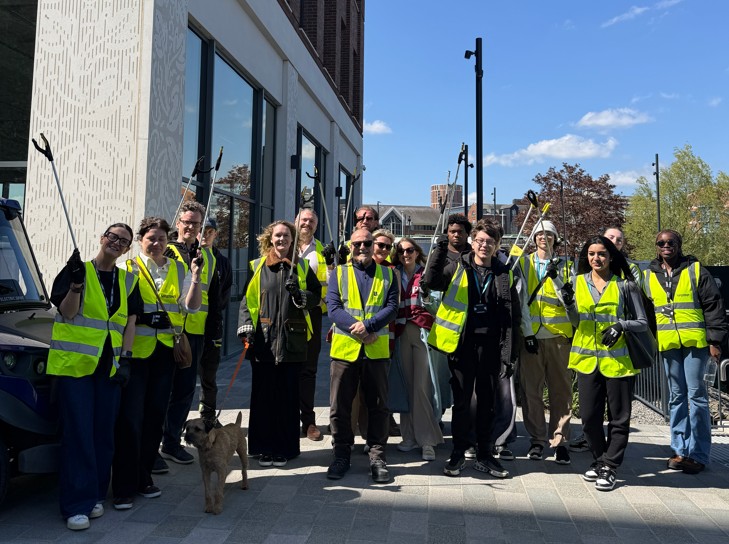 Group image of community team taking part in the litter pick.